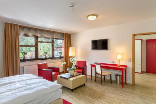 Hotel l'adresse garni 4.0km von Kutzhof entfernt