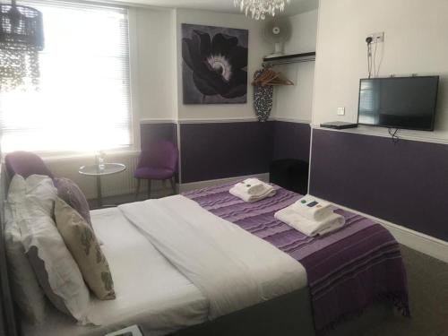 Kempfield House - image 10