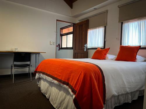 1 queen bed