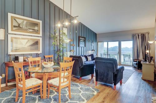 Bluff Villas 1817 Bluff Villas 1817