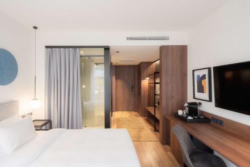 348550703 Radisson Blu 1882 Hotel, Barcelona Sagrada Familia