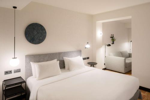 348550712 Radisson Blu 1882 Hotel, Barcelona Sagrada Familia