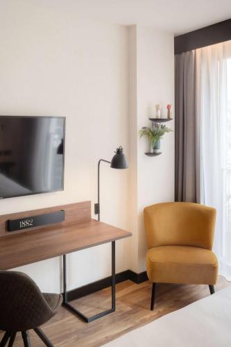 348550714 Radisson Blu 1882 Hotel, Barcelona Sagrada Familia