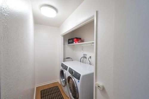 Voyager - 2BR/2BA Vacation Home - main image