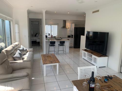 Keith's on Sylvan Beach, 1 of the 3 most popular units on Bribie, Bellara (fotografie 6)