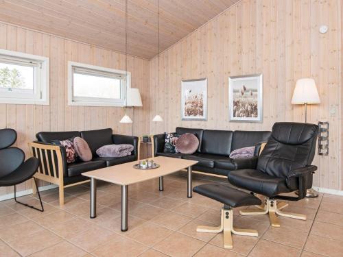  6 person holiday home in Oksb l in Oksbøl