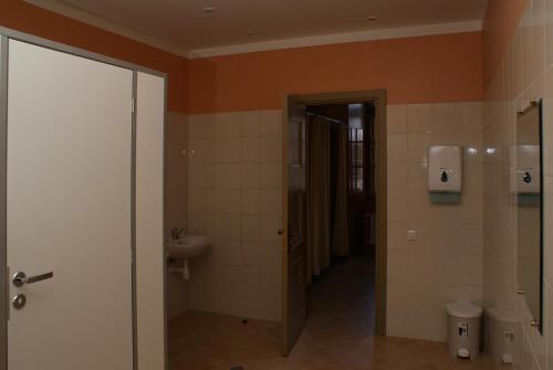 Dundagas Pils - image 7