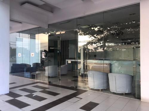 ล็อบบี้, โรงแรมโคสต์ไลน์ (Coastline Hotel) in พอร์ทดิคสัน