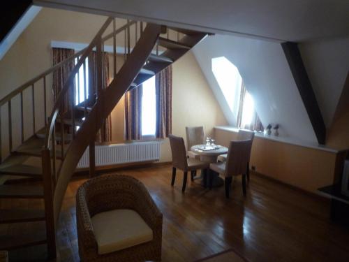 Létesítmények, Le Chateau de Rendeux in Rendeux