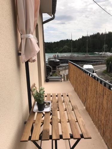 Balcony/terrace, Les 4 gites de la Saisse in Pont-de-Poitte