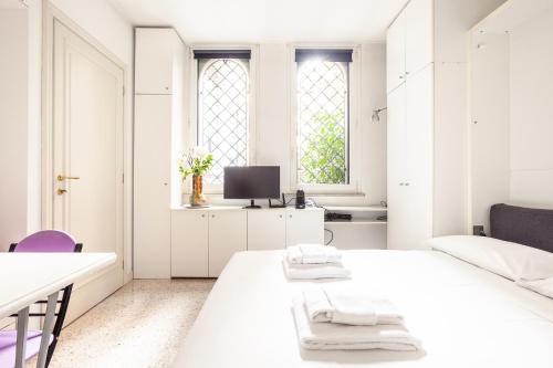 Cirene Master Guest studio, Milan