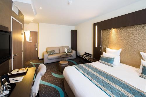 โรงแรมฟร็องซัว พรีเมียร์ โกญัก ซองทร์ (Hotel Francois Premier Cognac Centre) in โกญัค