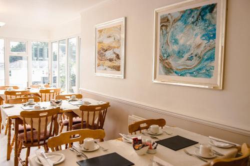 Silverlands Guest House - image 6