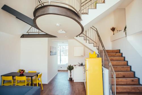 Fantastic Loft with Balcony