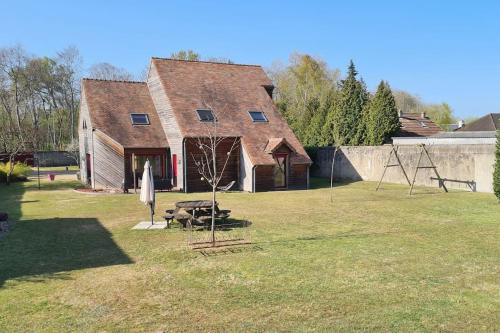 Agréable maison en ossature bois avec grand jardin gîte à louer Saint-Gervais-la-Forêt