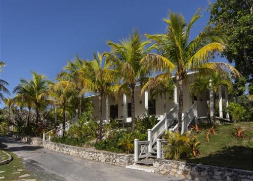 . Tir Na Nog by Eleuthera Vacation Rentals