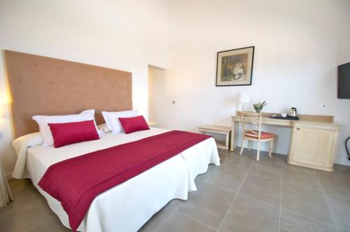 Bennoc Petit Hotel Room Type - Standard Double Room