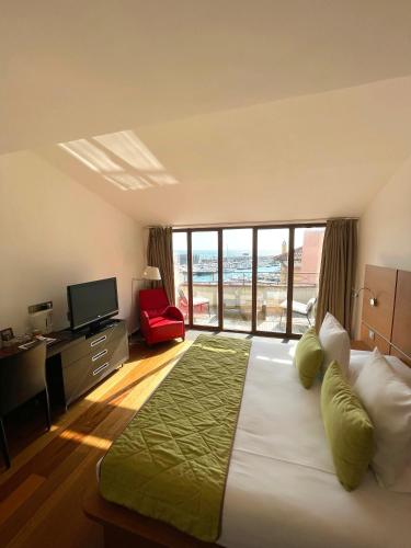 Double Room with Balcony and Sea View