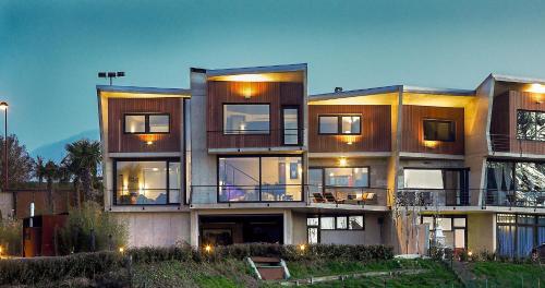  Utopic Villa Joya Arquitectónica con Vistas al Mar y Piscina in Loyola