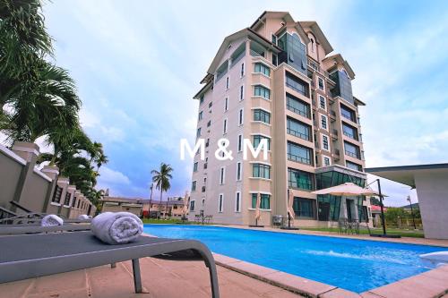 B&B Kota Kinabalu - AA Residen Luxury Condo HOMESTAY 18mins walk Tanjung Aru Beach & GOLF Course, not Beach Side Resort - Bed and Breakfast Kota Kinabalu