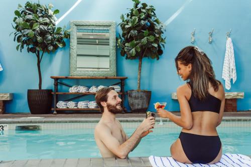 Knob Hill Inn - image 10