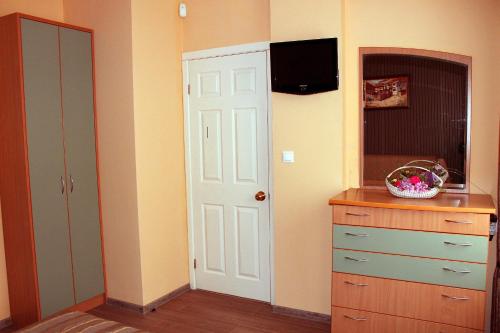 Venice Apartments - image 12