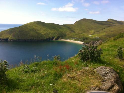 設施, The Valley House in 阿基爾島 