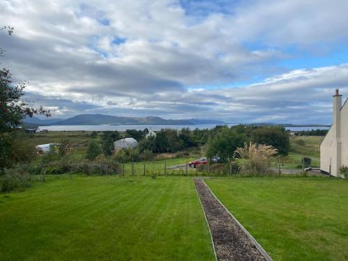 Modern cabin with stunning views & private hot tub, Breakish (fotografie 7)