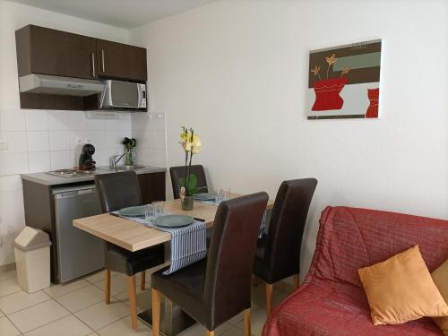Résidence de la Source by Euclenima Room Type - Apartment with Terrace
