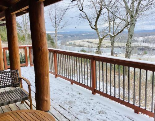 Rainbow Ridge Retreat in Kotera (AR)