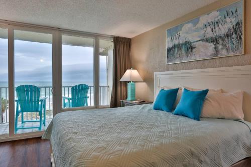 412 - Island Inn - image 16
