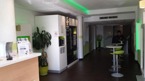Ibis Budget Marseille Valentine - image 2