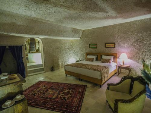 Kalsedon Cave Suites