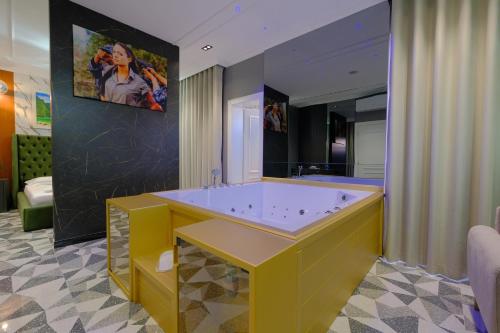 Gyógyfürdő, NOLEA Boutique Hotel in Velipoje