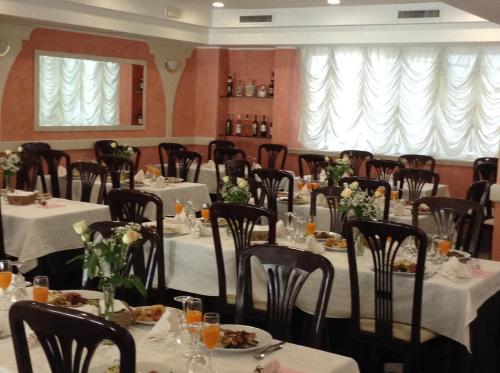Hotel Borgo Marina - image 3