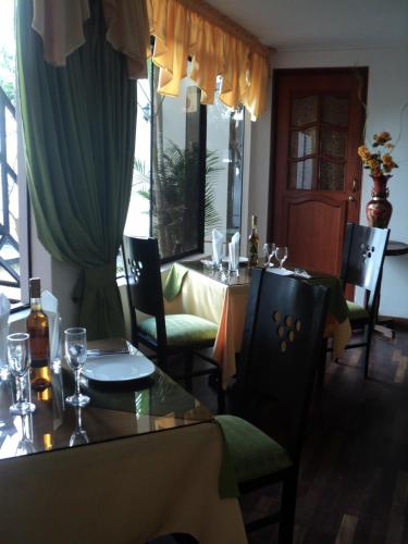 Hotel Conquistadores Inn photo 5