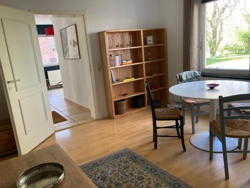 附設設施, Ostsee Hafenkoje - Lübeck-Travemünde Priwall (Ostsee Hafenkoje - Lubeck-Travemunde Priwall) in 盧貝克
