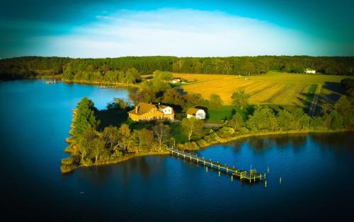 Dameron Farm on the Water (w/ Pool, Pier and Ramp)