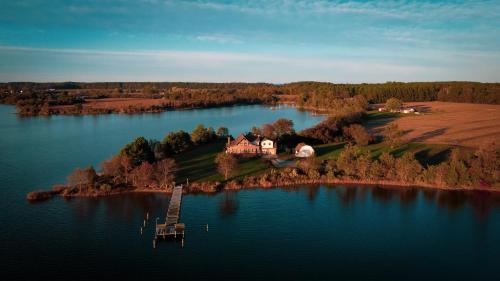 Dameron Farm on the Water (w/ Pool, Pier and Ramp)