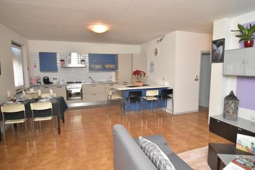 Appartamento Da Romina con parcheggio gratuito - Apartment - Sanzeno