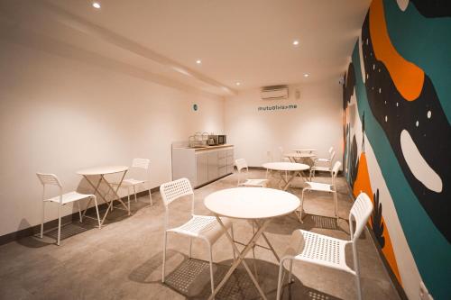 Fasiliteter, Bobopod Tanah Abang, Jakarta in Monas