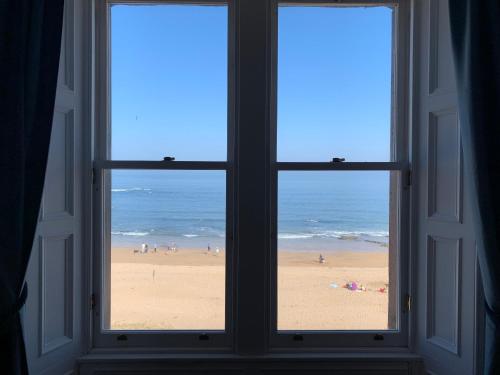 Bass Rock Beachside Flat - Apartment - North Berwick