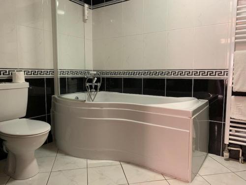 Springfield Country Hotel Leisure Club & Spa - image 6