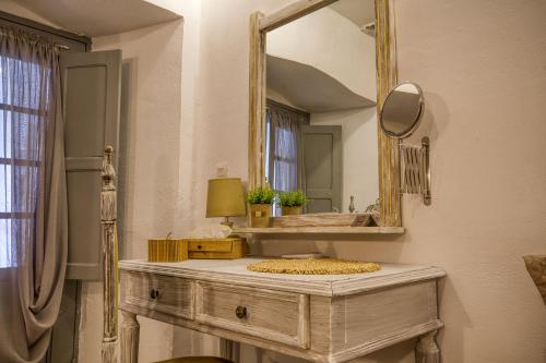 Mascot Boutique Hotel - image 9