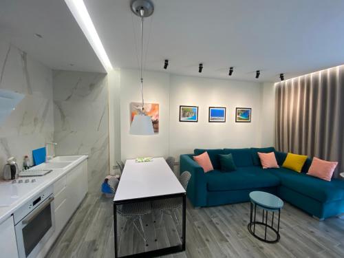 One-Bedroom Apartment image 9