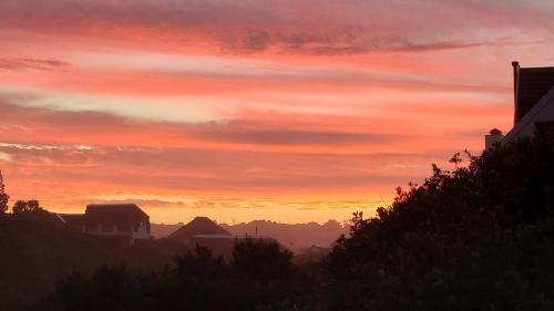 Beachside in the heart of St Francis Bay Village Beachside in the heart of St Francis Bay Village