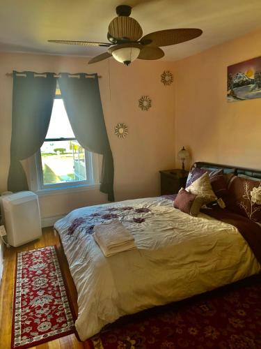 Stylish, Cozy 2BR Private Apt, 2nd Floor, Scenic View, Well-Appointed, Near Providence, MA, RI Line, in พาวทักเกต (RI)