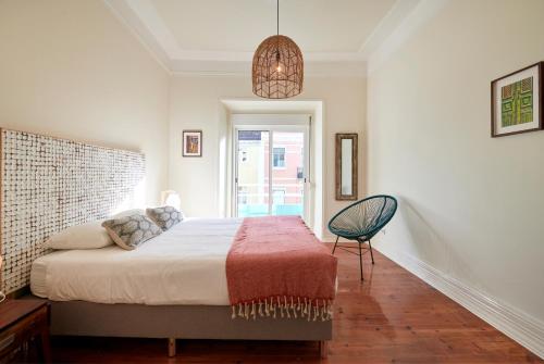 Quiet and Central 2BR APT, By TimeCooler, Lisbonne