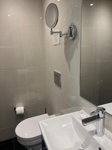Hatton Garden Hotel - image 7
