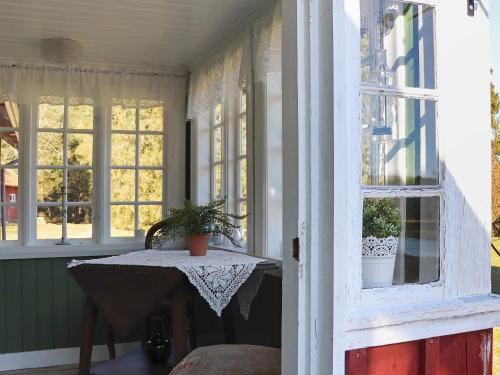 . 5 person holiday home in Fjärås-By Traum
